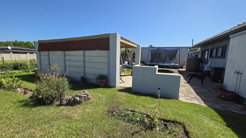 4 Bedroom Property for Sale in Klein Brak Western Cape